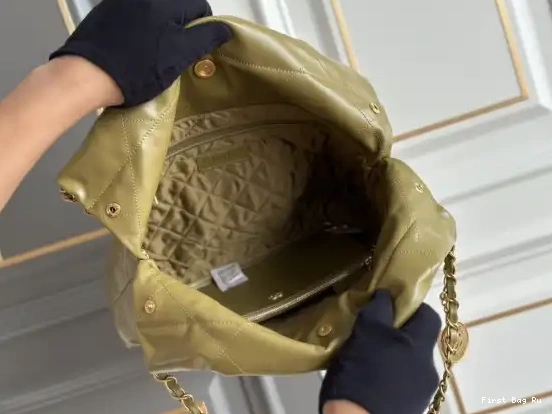 Firstbag Ru CHANEL 22 SMALL HANDBAG 0512